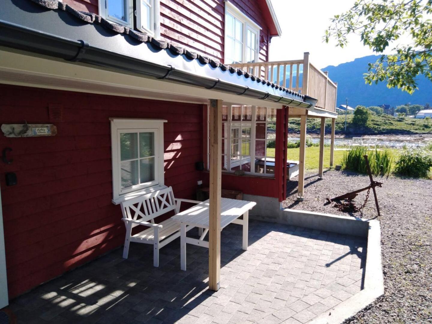 Fredvang Seahouse, Apartment A Exterior photo